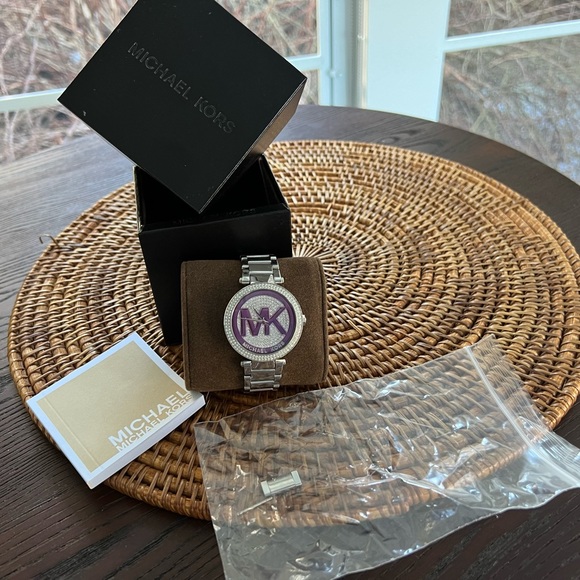 Michael Kors Parker Watch - Picture 5 of 5